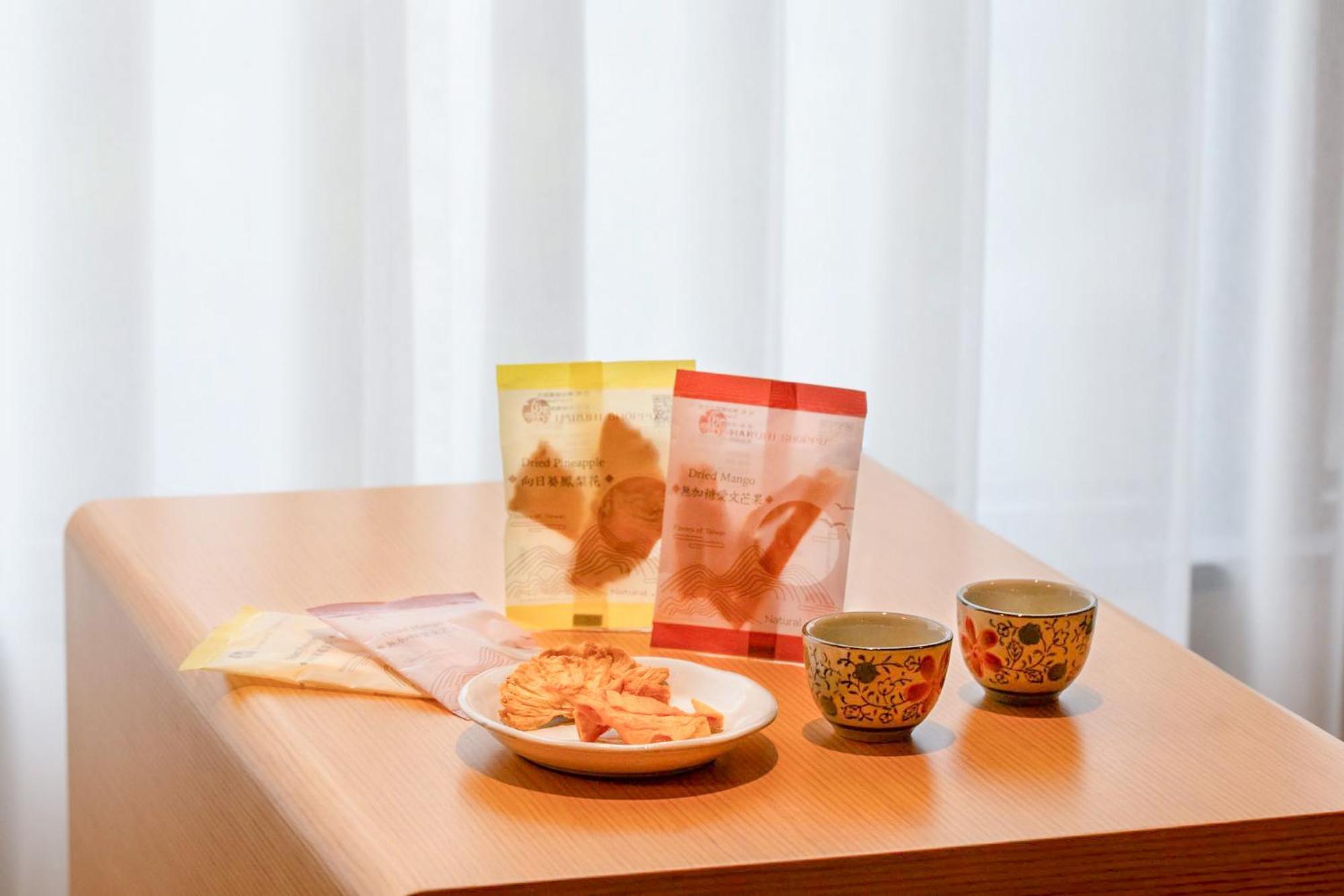 Evergreen Resort Hotel - Jiaosi Jiaoxi Esterno foto A Japanese snack