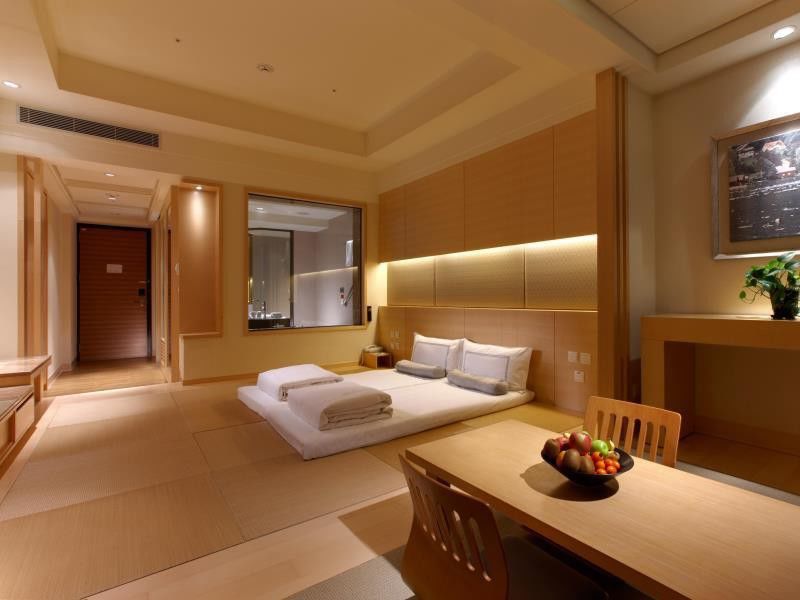Evergreen Resort Hotel - Jiaosi Jiaoxi Esterno foto A room at the hotel