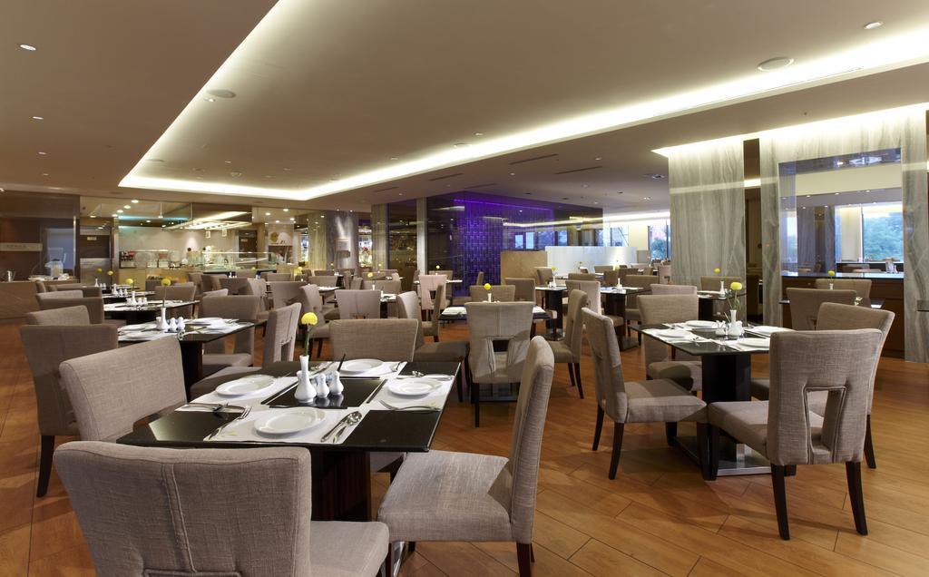 Evergreen Resort Hotel - Jiaosi Jiaoxi Esterno foto The restaurant